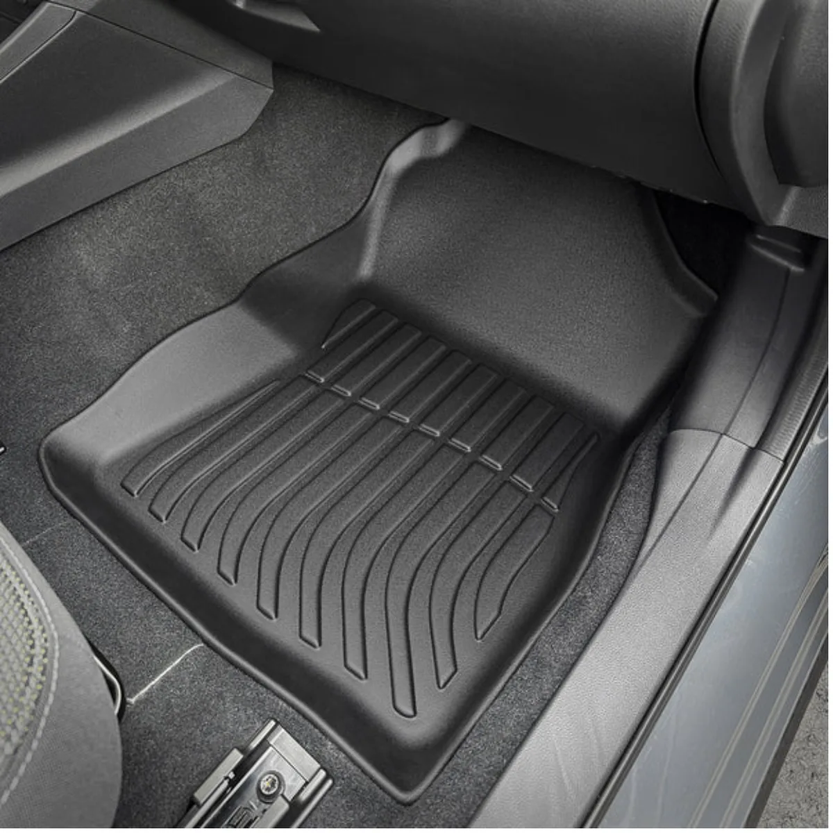 Interior do carro com o tapete 3D instalado